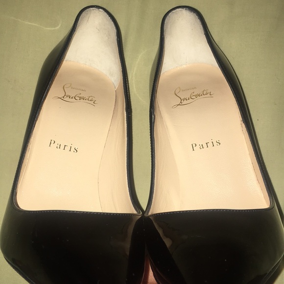 Refurbished Christian Louboutin So Kate Heels - Picture 3 of 4